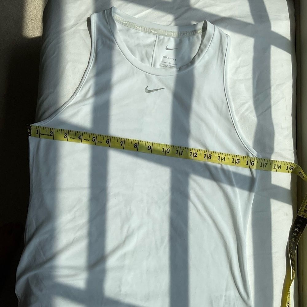 Nike Womens Dri Fit‎ Classic Fit White Tank Top Size Small - Picture 9 of 10